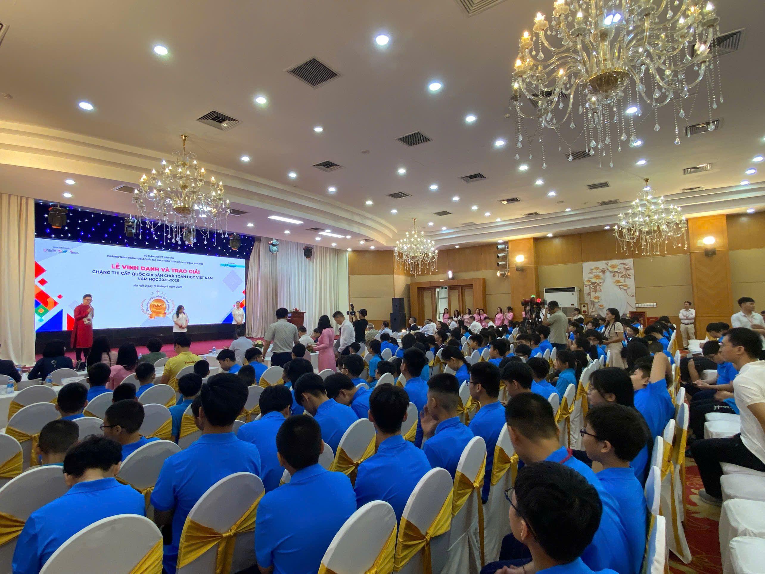 Cập nhật trực tiếp: Lễ Vinh Danh và Trao Giải VNMF 2025 - 2026